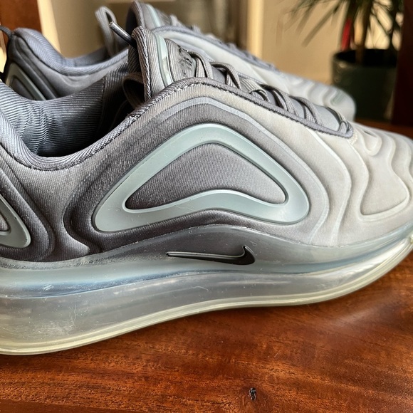 Nike Gray Air Max 720 Women’s Sneakers Shoes - Picture 11 of 12
